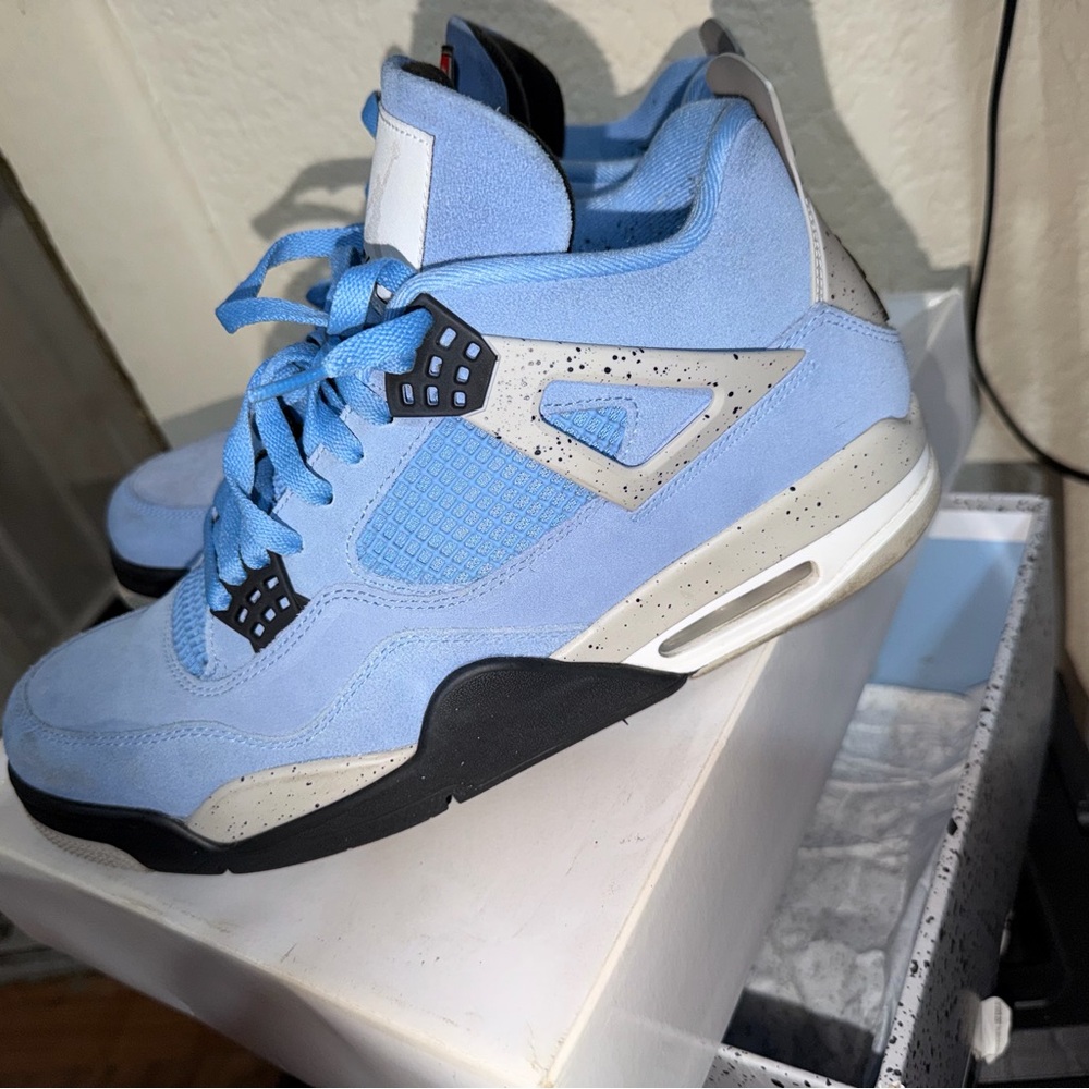Jordan 4